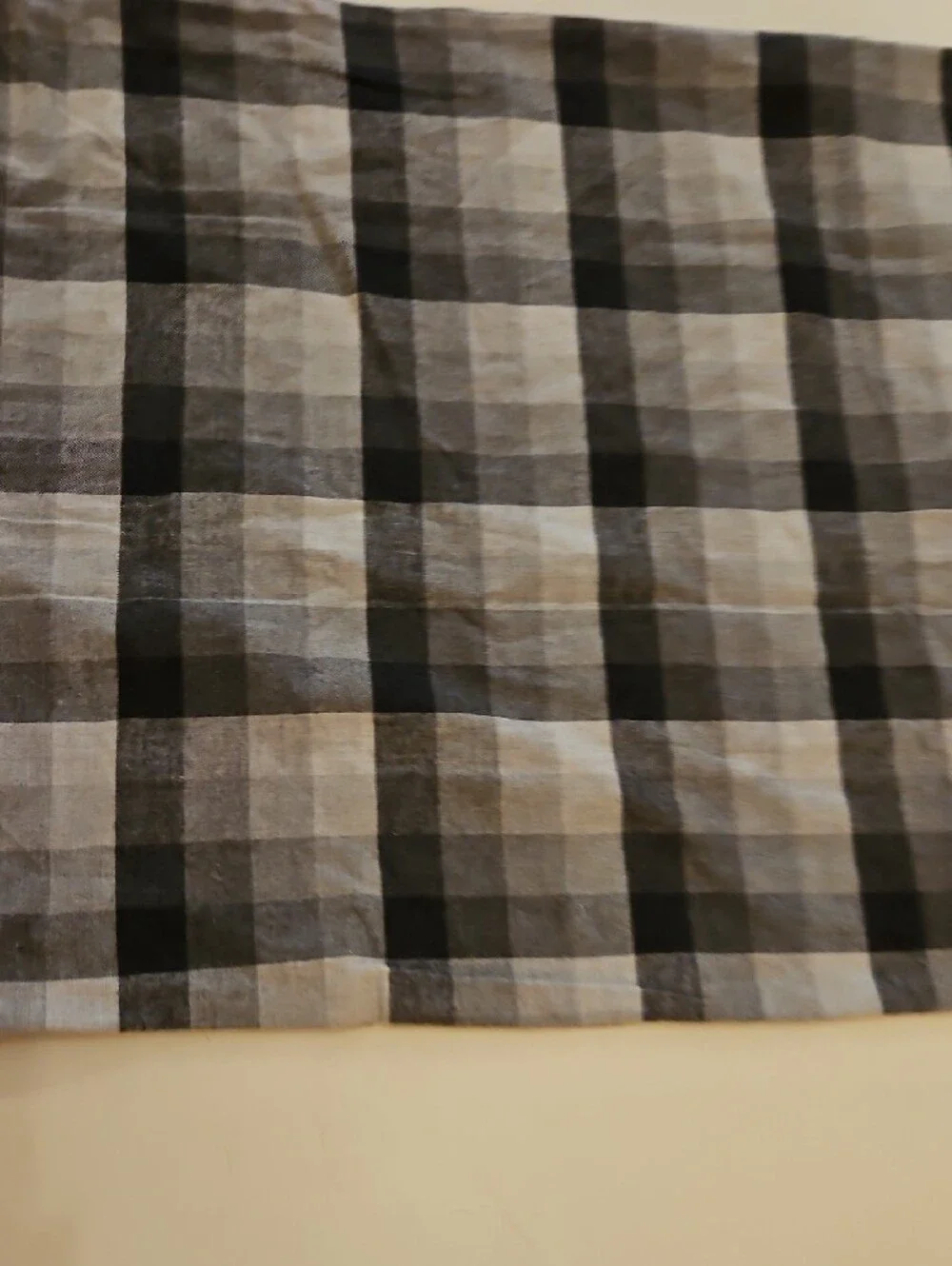 New 4  STANDARD SIZE Brooklinen Gray Plaid PILLOW CASES 2 Patterns